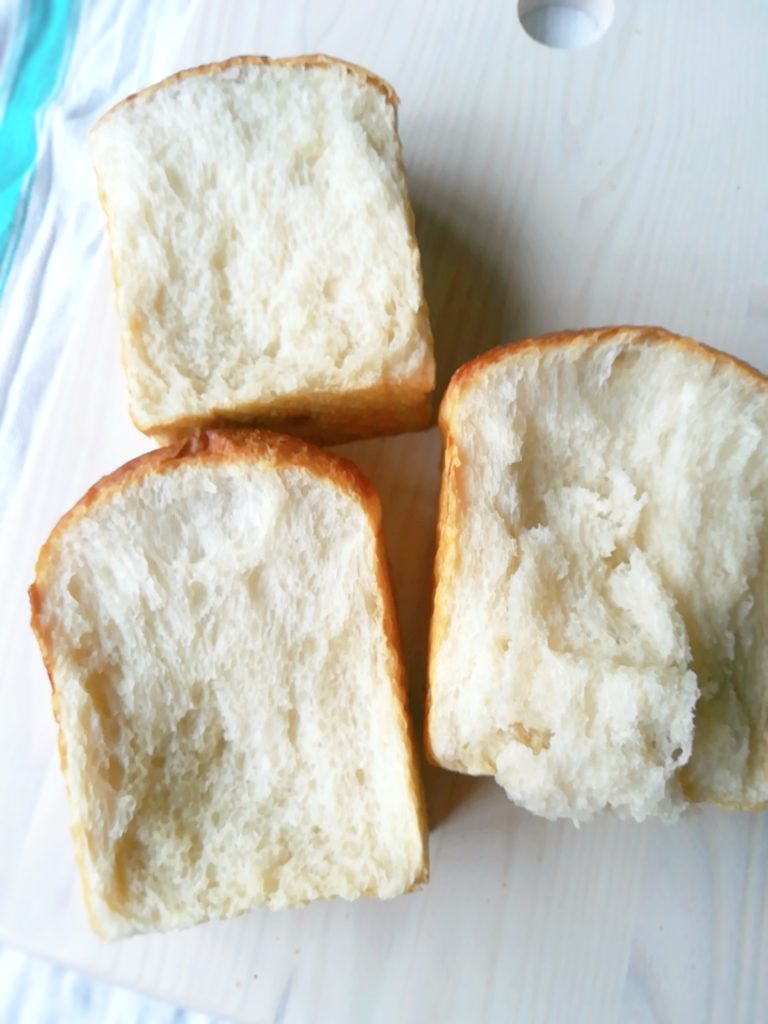 ルヴァン種でつくるフワフワミルク食パン My Sourdough Kitchen