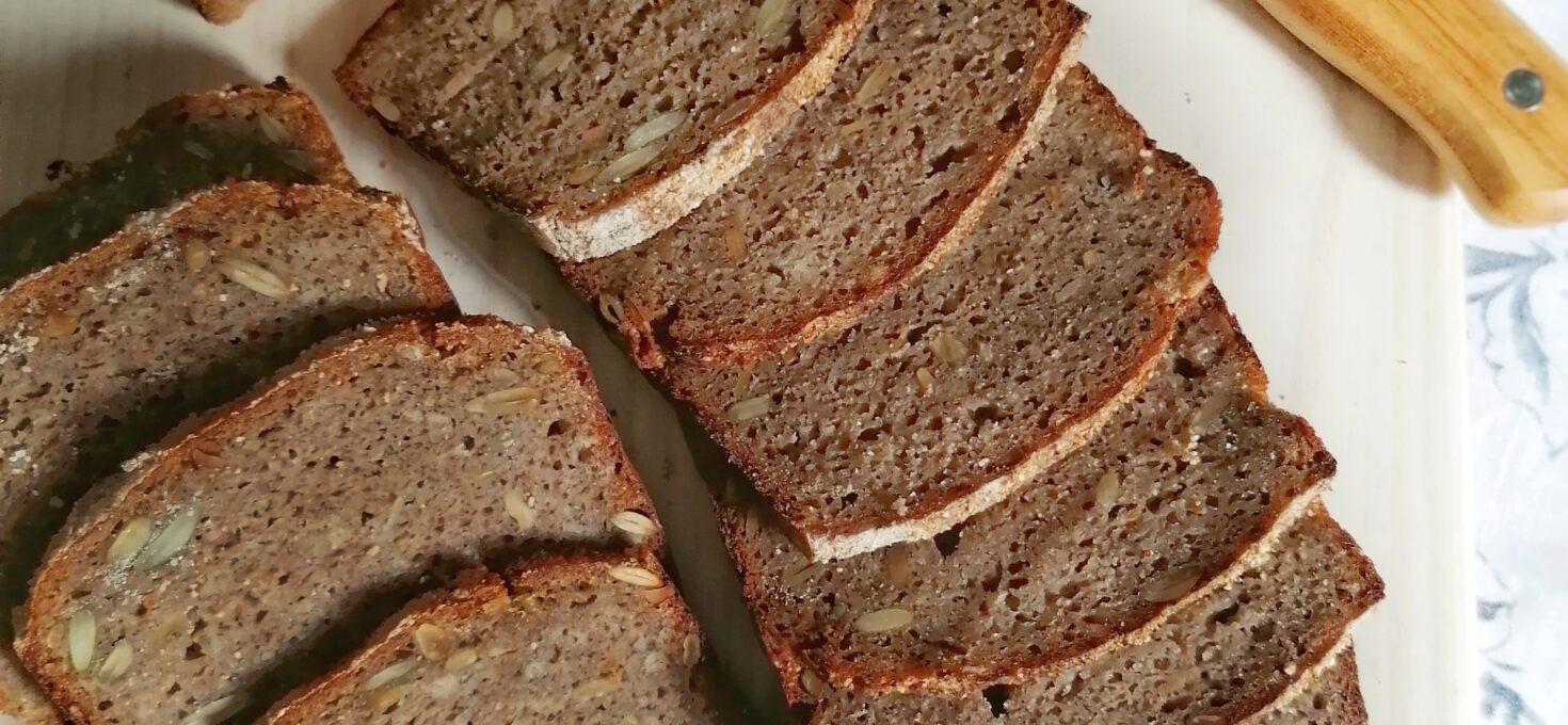 楽健寺酵母のライ麦全粒粉１００ パン My Sourdough Kitchen